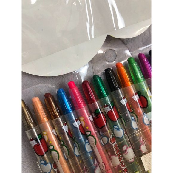 Rare SANRIO Hello Kitty 16 PieceTwist-up Crayons Set from Japan Japanese - Picture 5 of 7